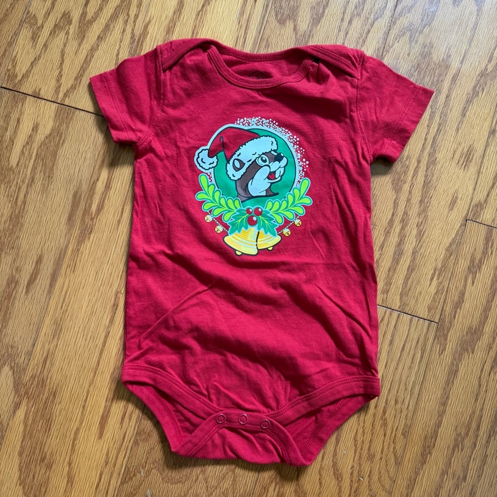 Buc-ee’s Red Baby Holiday Christmas Graphic One-Piece Bodysuit 18 months jingle